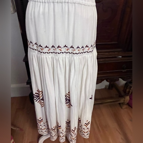 Anthropologie Embroidered Linen Midi Dress - Picture 15 of 17